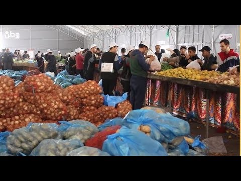 سوق خضار شبه مجاني للفقراء في قطاع غزة