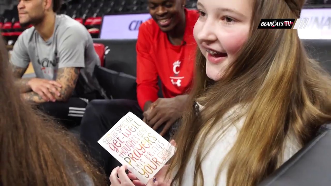 Hope Weaver Visits with Members of the Cincinnati Men's Basketball Team ...