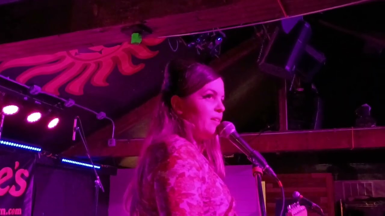 洋楽 Now Is Our Time / Surfettes / Pocholinga The Surfrajettes - March 27 2026 - Artie's Bar Frenchtown NJ