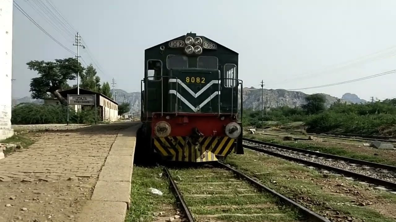 148-Dn MianWali Express 🚂 Railway station Surrounded By Mountains 🌄 Natural Beauty 💘