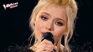 She Looks Like a Beautiful Model... But Her Voice Is UNREAL! | The Voice
