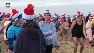 Egmondse Nieuwjaarsduik 2023