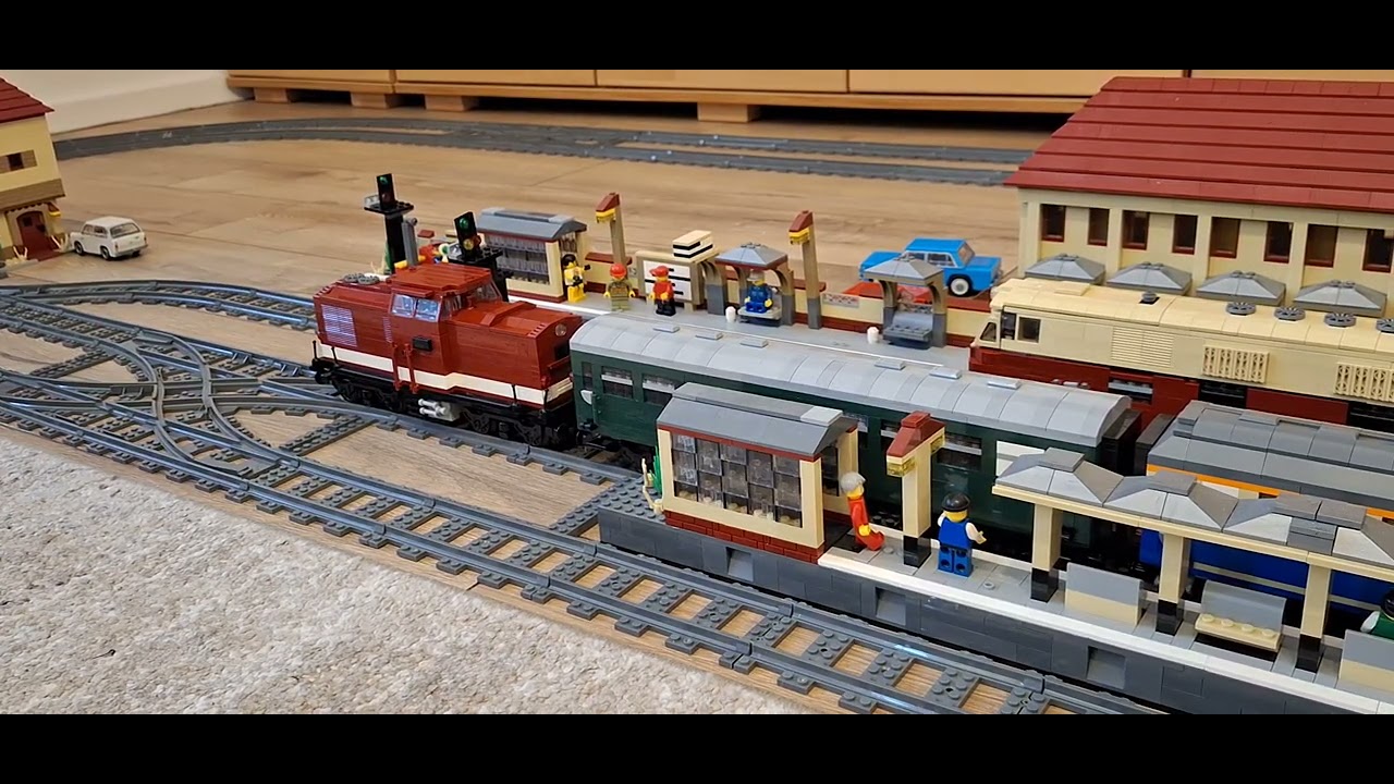 LEGO Trains  ZUGBETRIEB SATT ! --- DREI unterschiedliche Züge !