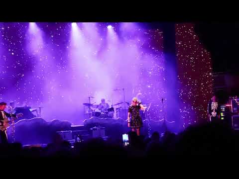 Phoebe Bridgers - Sidelines @ O2 Academy Brixton, London