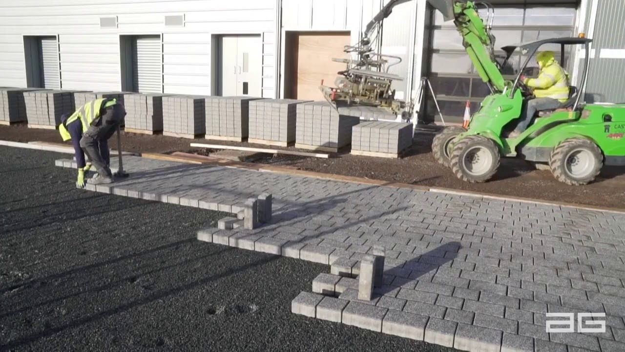 AG Machine Lay - YouTube