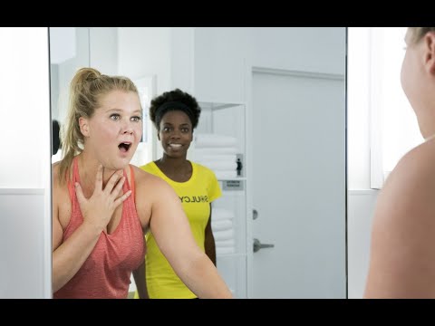 【说电影】搞笑！胖妹减肥摔了一跤，醒来后变大美女，还得到老板的独宠