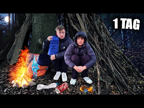 24H im WALD ÜBERLEBEN😱😳Wir sind NICHT ALLEINE