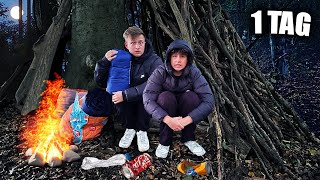 24H im WALD ÜBERLEBEN😱😳Wir sind NICHT ALLEINE