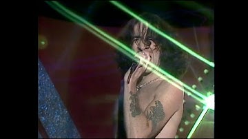 AC/DC - Highway To Hell (from Family Jewels 1980) HD.