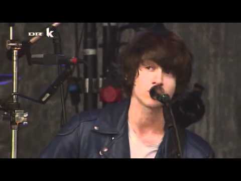 Arctic Monkeys - She's Thunderstorms [Live@Roskilde Festival 2011]