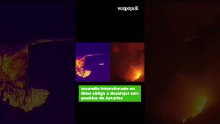 Un incendio en Ibias (Asturias) obliga a desalojar varios pueblos