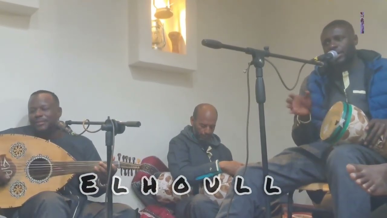 غضبان عليا ومخاصمني مصطفى حالة جسلت طرب تعلال وتقاسيم كمان 🎻 🇩🇿✈️🎧💪🔥💚❤ الله لايجيب باس 