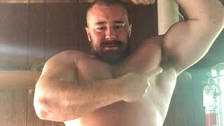Onlyfans.com/BeefBeast 18+ nsfw Musclebear bear hot guy sexy men male model gay fit gym abs big huge