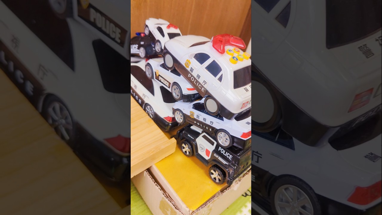 【未開封】ベビコン　＜変身！＞　パトカー　People　ピープル　ミニカー おもちゃのパトカーを走らせる！Make a slope and run the toy police
