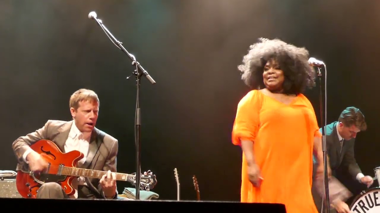 Michelle David & The True-Tones "THERE IS A LIGHT" Kunstflecken Neumünster 15.09.2022