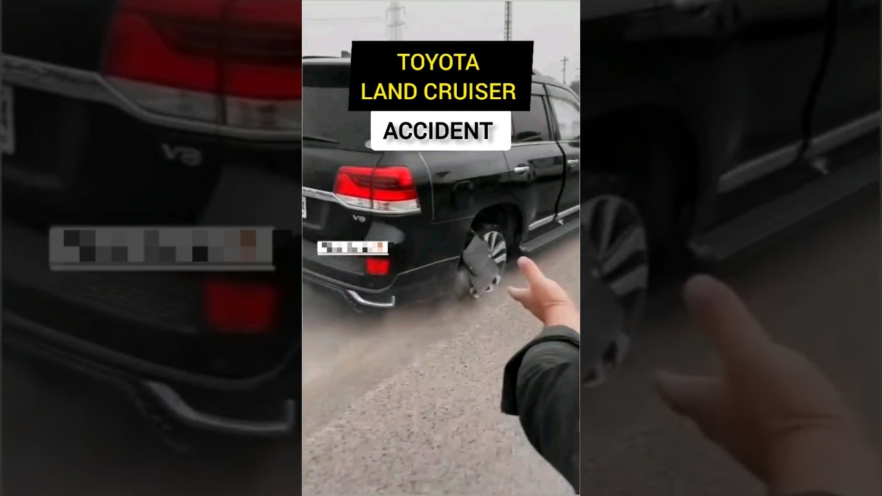Land cruiser Accident On Highway 😯😯 