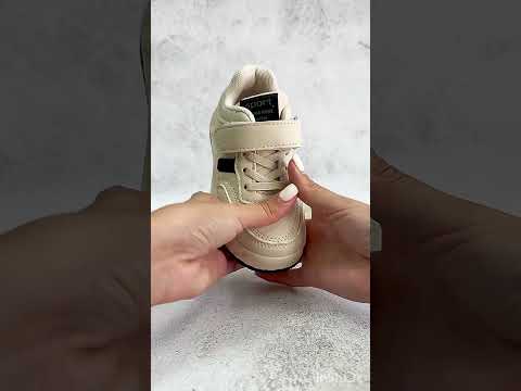 Дитячі кросівки кеди, кросівки легке взуття для дівчат на липучці в РОЗМІЛІ: 27-30, видео 1