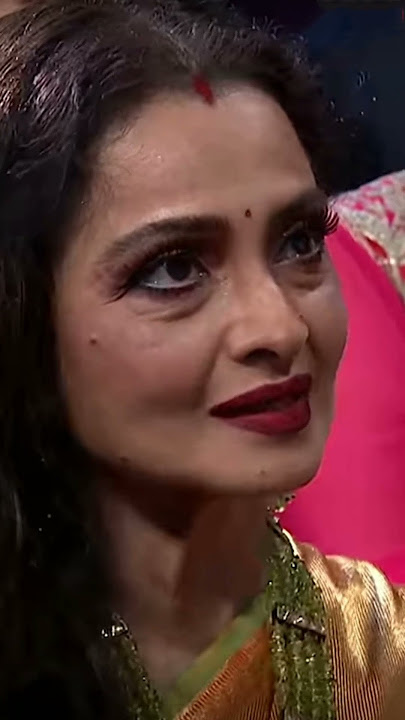 tum itna jo muskura rahe ho....... 💔💔#amitabh #rekha#made for each other#love song#viral #trending