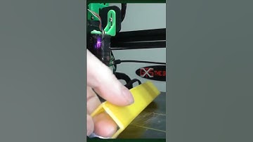 easily removing a custom printed part off glass bed with glue stick use #3dprinting
