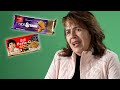 Mexican Moms Try Indian Snacks