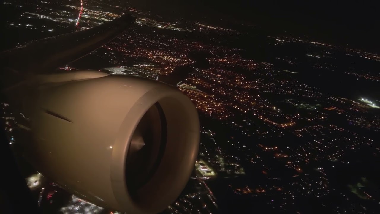 ROARING GE90 Engine Start and Takeoff | United 777-300ER | Washington IAD