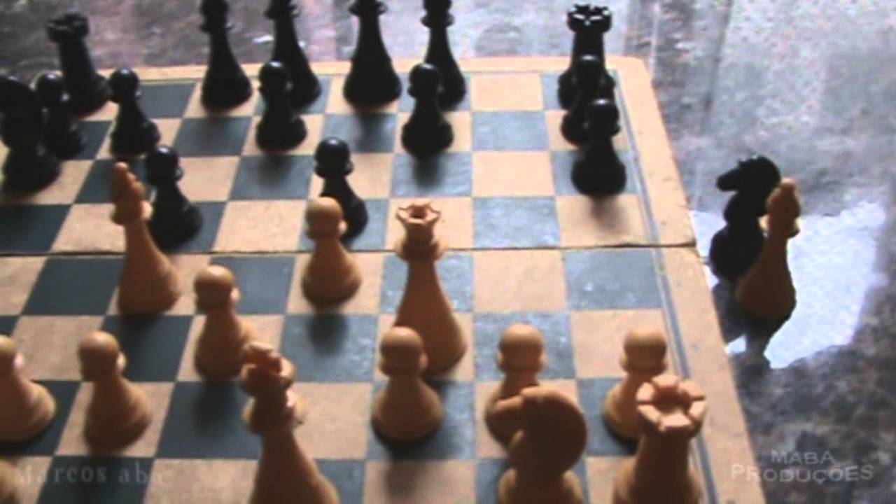 xadrez - capturar o cavalo quando ele está protegendo contra o pastorznho 