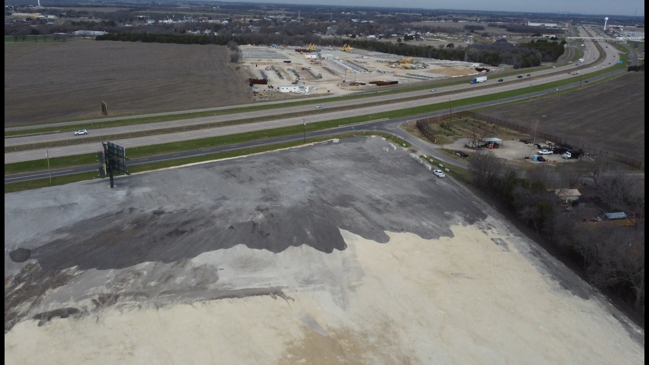 10ac Aggregate Covered Yard 1601 N Interstate 45, Palmer TX  $1.39M