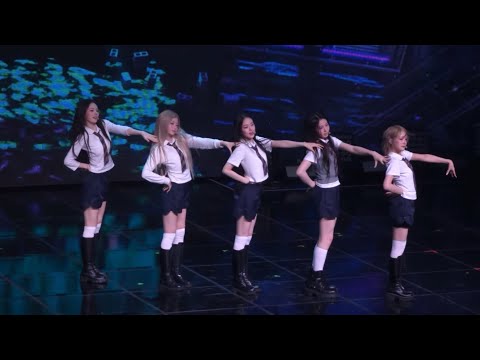 KiiiKiii(키키) ‘UNDERDOGS’ Mirrored fancam from KiiiKiii FesTiiival