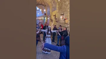 رقصة ريحانه من التراث التركي في مدينة ماردين 
