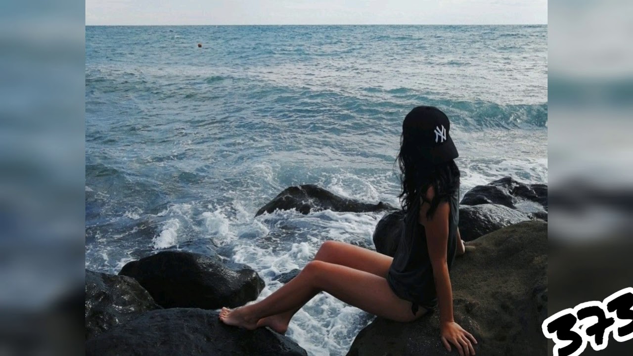 Море хранит молчание. Девушка на пляже без лица. Slow Dance МР ламбо. Slow Dance Mr Lambo.