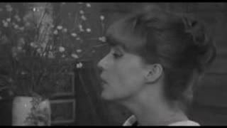 Video thumbnail of "Jeanne Moreau-Le Tourbillon De La Vie (in Jules et Jim)"
