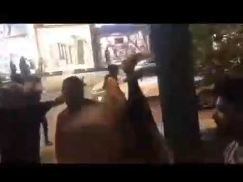 أم الشهيد تصرخ هذا قتل ابني حينما رأت صورة حسن شاكر عودة ابو صادق الحلي مسؤول بمنظمة بدر محافظة بابل