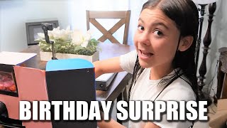 SURPRISING MY FRIEND WITH A VENDING MACHINE FOR HER BIRTHDAY | A BIRTHDAY GIFT SURPRISE FOR FRIEND