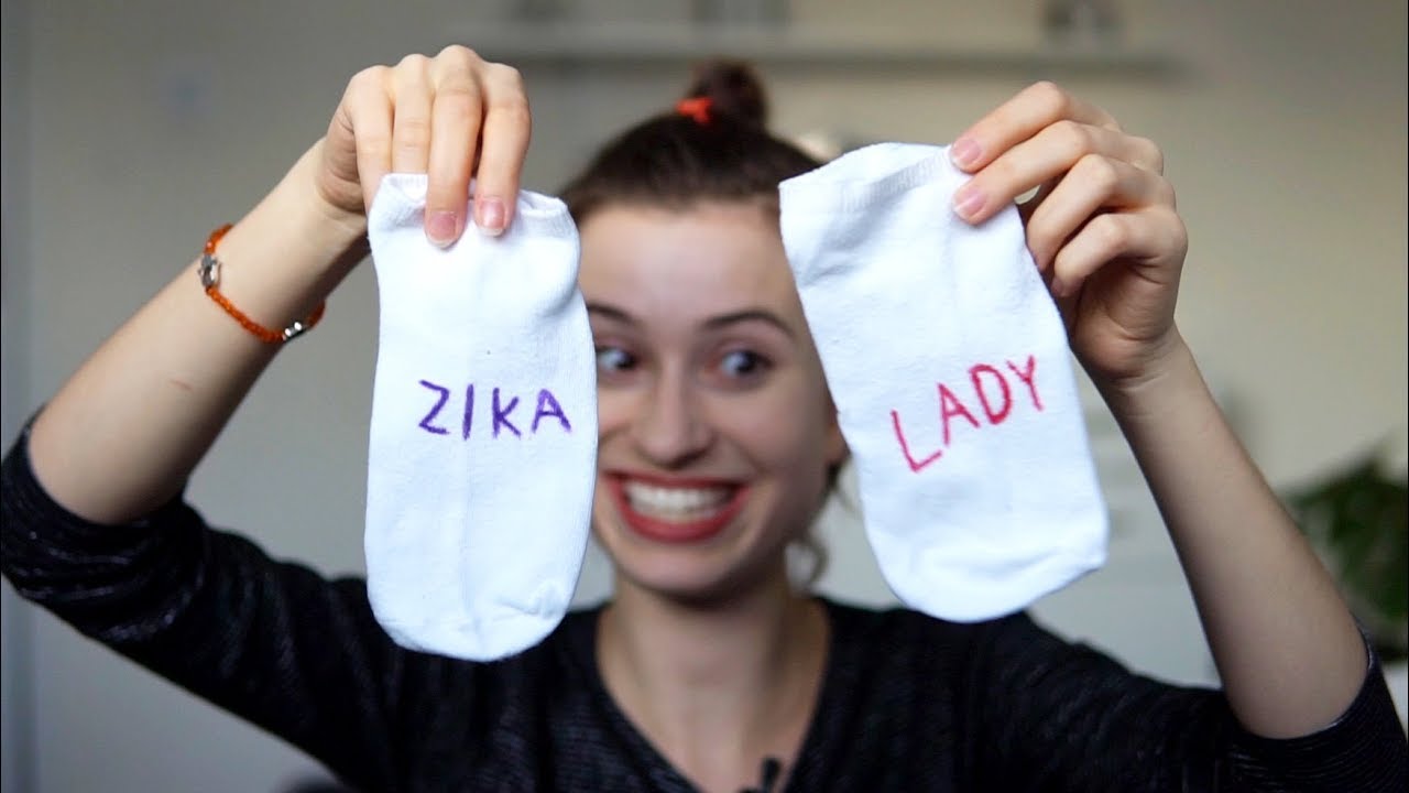 DOSTALA SOM ponožky s MOJIM MENOM