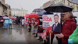Présidentielle en Pologne : dernier jour de campagne avant un scrutin qui s'annonce serré