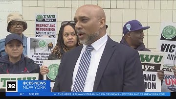 Bus and subway workers rally for new contract