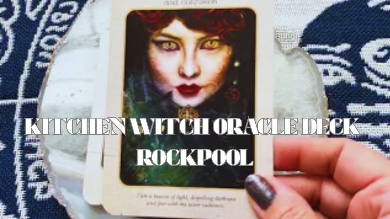KITCHEN WITCH ORALCE! UNBOXING & FLIP THROUGH - Rockpool Publishing 🤩❤️ 