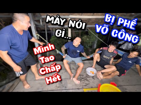 Ku Đạt một mình trả đũa lại cả team Thánh Xàm do đã nhịn uất ức từ lâu 