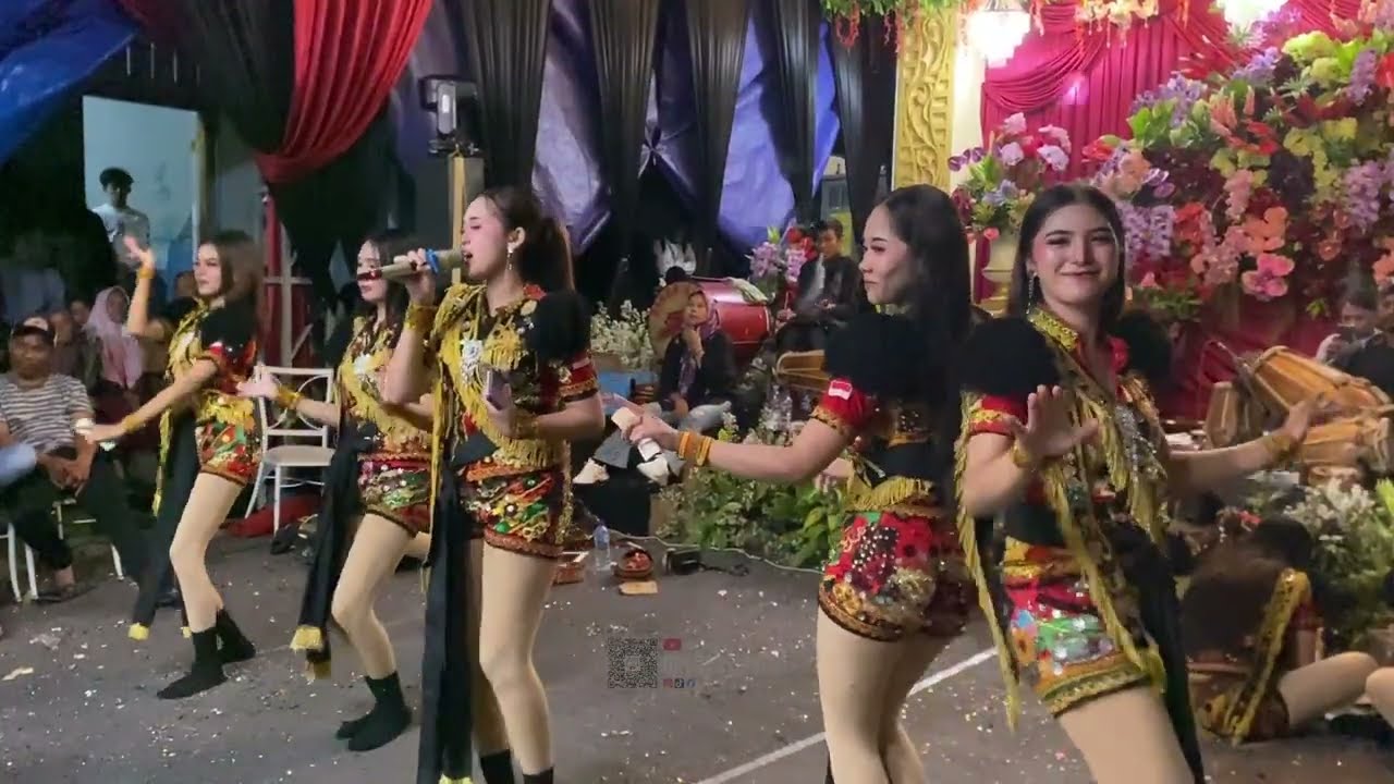 Ego Wong Tuo | Sinta Mekar Arum 