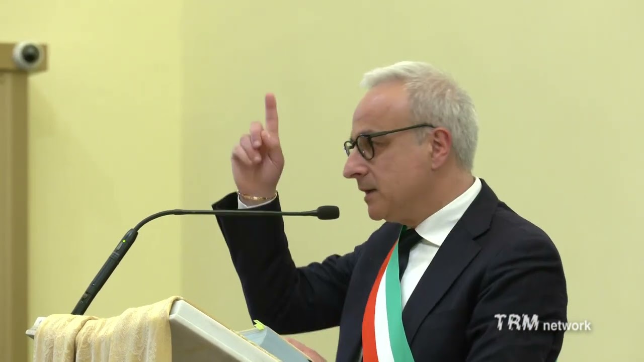 Bitonto, il discordo del sindaco commosso Francesco Ricci a termine delle esequie funebri