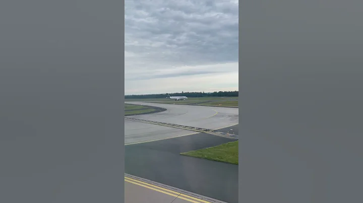 Lufthansa A321 #aviation #planespotting #airplane #aviationlovers #automobile