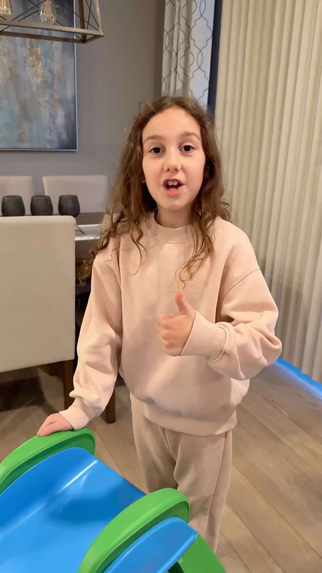 Sierra teaches Rhia to take turns and be patient - learn good manners
