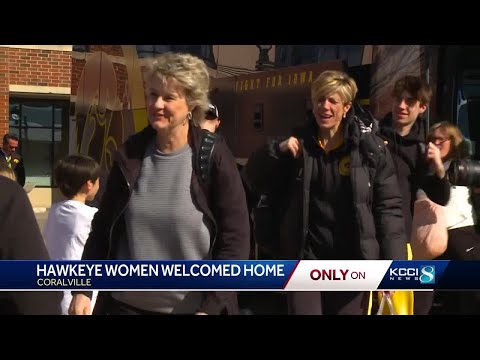 Hawkeye women arrive back in Coralville after NCAA tournament