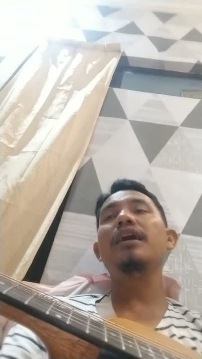 satu shaf dibelakangku