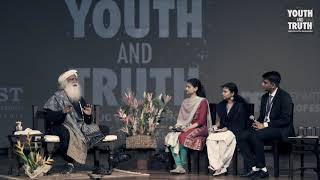 How To Simplify & Declutter Your Life – Sadhguru