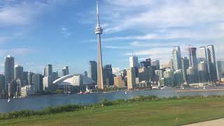 Bombardier dash 8 - q400 porter airlines flight pd727, taking off at
billy bishop airport with a gorgeous downtown toronto view! enjoy!