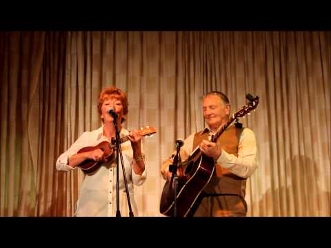Geff & Pat sing Lady Eleanor September 2013