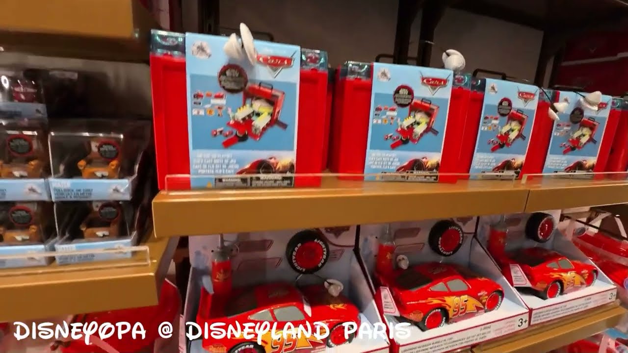 MICKEYS OF HOLLYWOOD BOUTIQUE 2/3 - SHOP WALK - Disneyland Paris - DisneyOpa