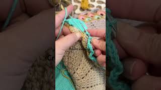 Crochet placemats with scallops design #crochet #placements #mats