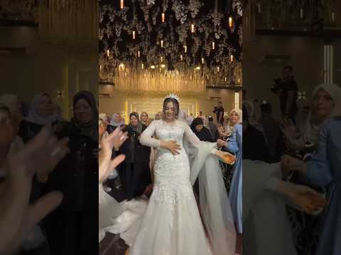 العروسه الفرفوشه وفرحتها مولعه الدنيا Wedding عرس اكسبلور زفاف افراح عروسه عروس فرح 